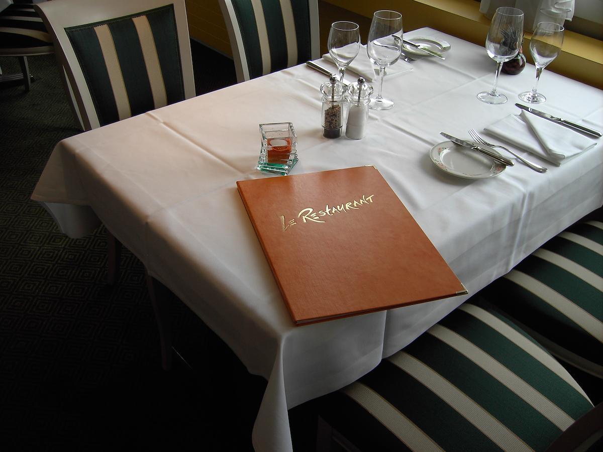 Hotel Restaurant Klosterli Pieterlen Экстерьер фото