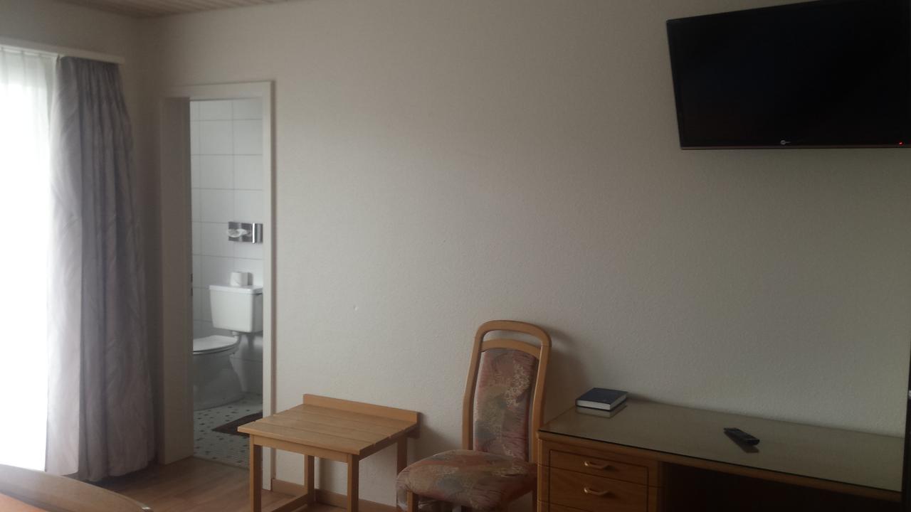 Hotel Restaurant Klosterli Pieterlen Экстерьер фото