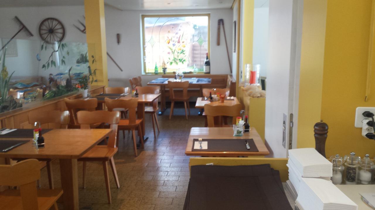 Hotel Restaurant Klosterli Pieterlen Экстерьер фото