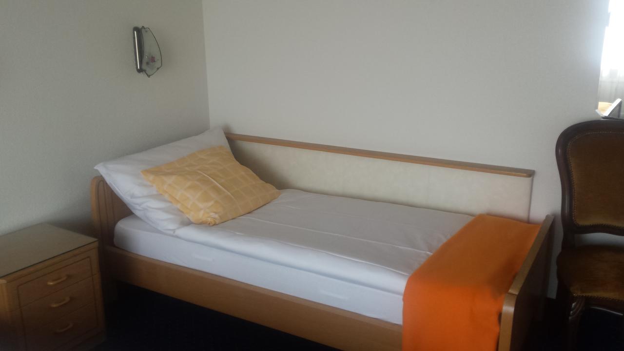 Hotel Restaurant Klosterli Pieterlen Экстерьер фото